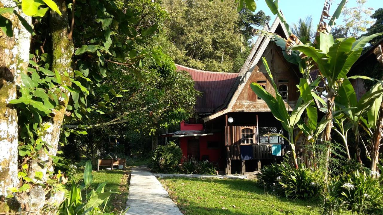 Liberta Homestay Tuk Tuk Exterior photo