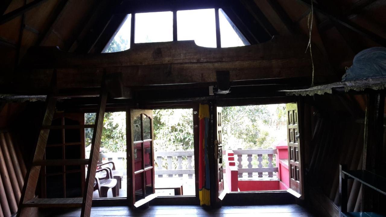 Liberta Homestay Tuk Tuk Exterior photo